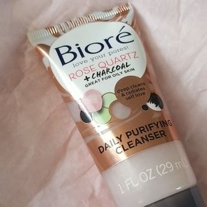 4/25 bundle item.  Bioré Rose Quartz & Charcoal Mask*